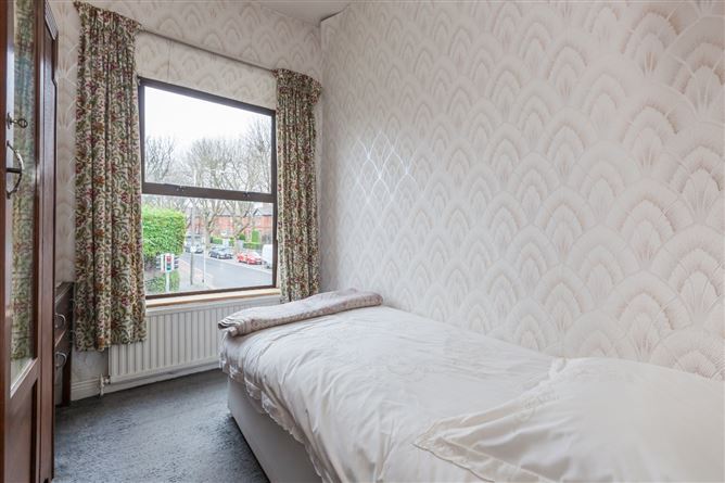33 Botanic Avenue, Glasnevin, Dublin 9