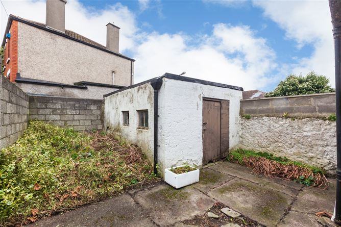 33 Botanic Avenue, Glasnevin, Dublin 9