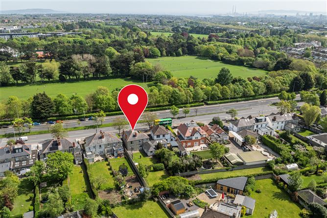 https://photos-a.propertyimages.ie/media/5/4/7/4923745/69337028-e6f4-402e-add6-27b0b493c8de_l.jpg