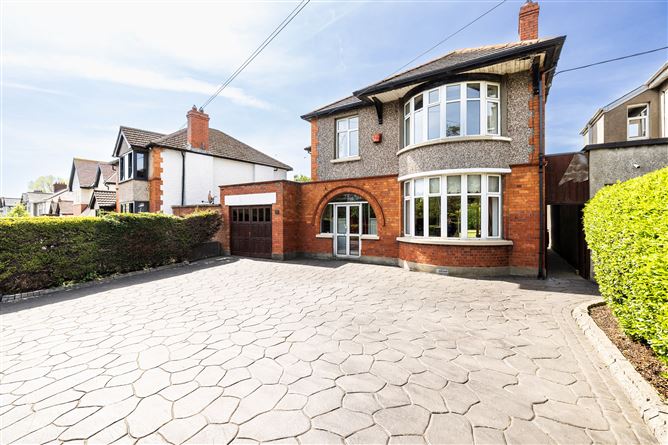 https://photos-a.propertyimages.ie/media/5/4/7/4923745/69337028-e6f4-402e-add6-27b0b493c8de_l.jpg