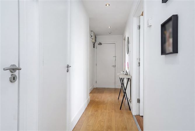 48 Castlegate Crescent, Adamstown, County Dublin