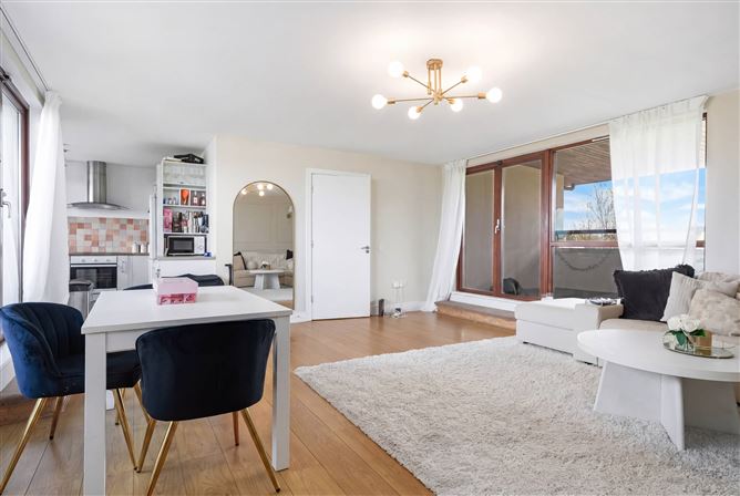 48 Castlegate Crescent, Adamstown, County Dublin