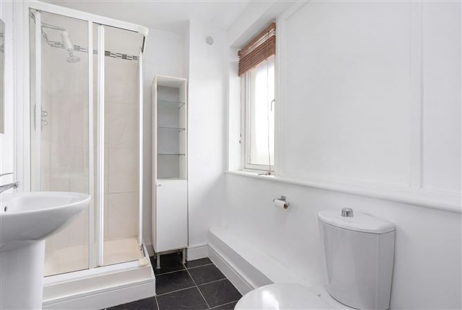 48 Castlegate Crescent, Adamstown, County Dublin