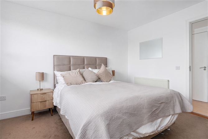 48 Castlegate Crescent, Adamstown, County Dublin