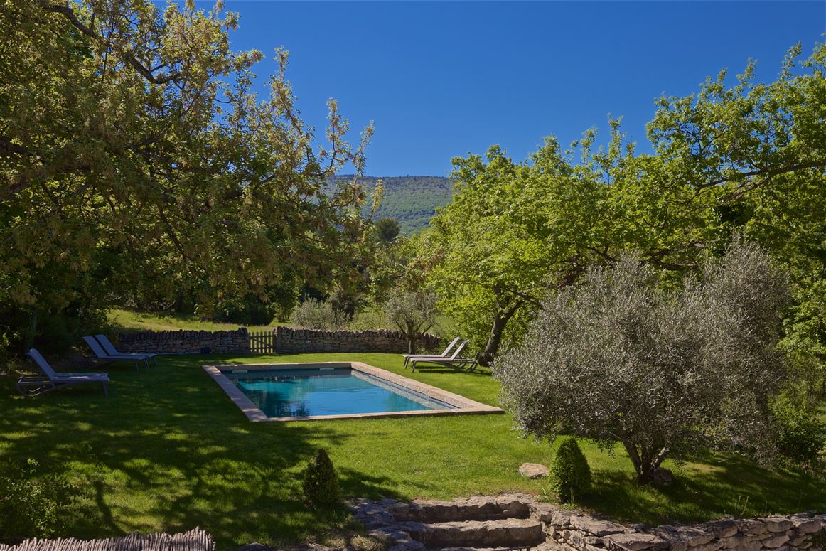 Rural Vista Haven,Lacoste,Provence-Alps-French Riviera,France