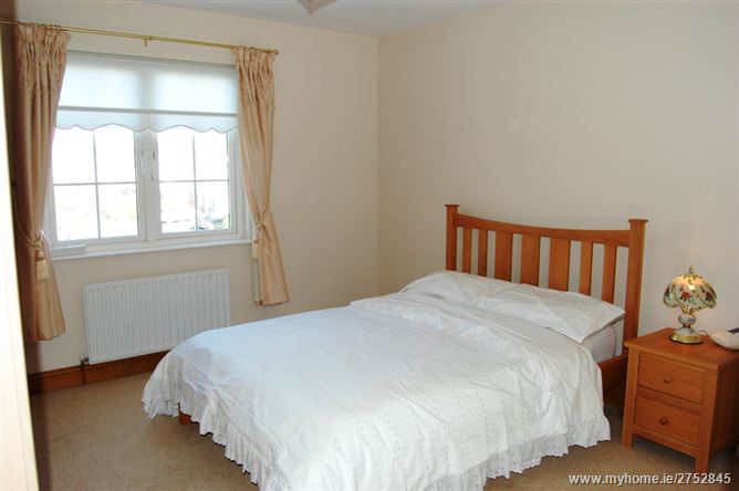 11 Knocksedan Drive, Swords, Dublin