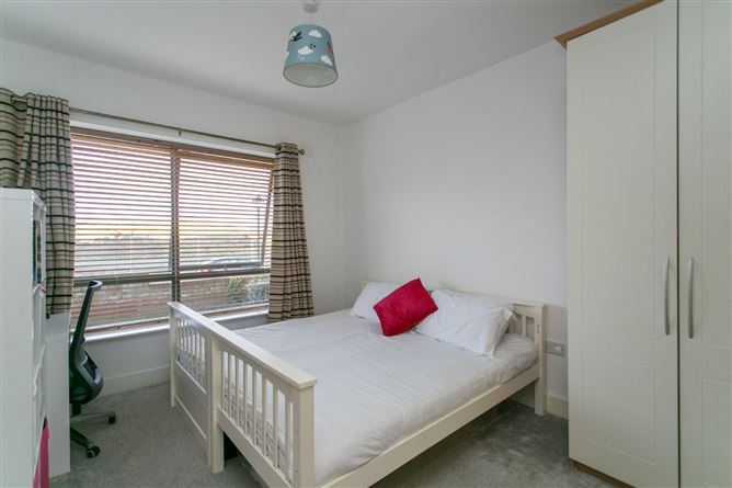 66 West Courtyard, Tullyvale, Cabinteely, Dublin 18