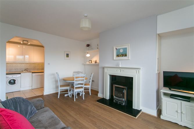 66 West Courtyard, Tullyvale, Cabinteely, Dublin 18