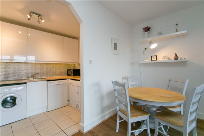 66 West Courtyard, Tullyvale, Cabinteely, Dublin 18