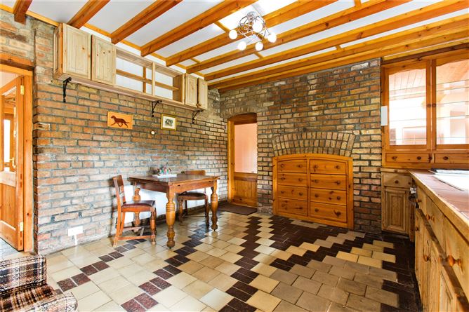 Carrokeel Lodge, Peamount Lane, Newcastle, Co. Dublin