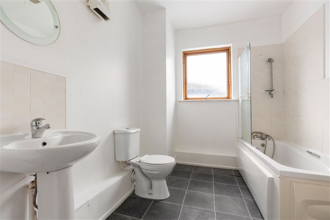 Apartment, 7 Castlegate, Oliver Plunkett Road, Dun Laoghaire, Co. Dublin
