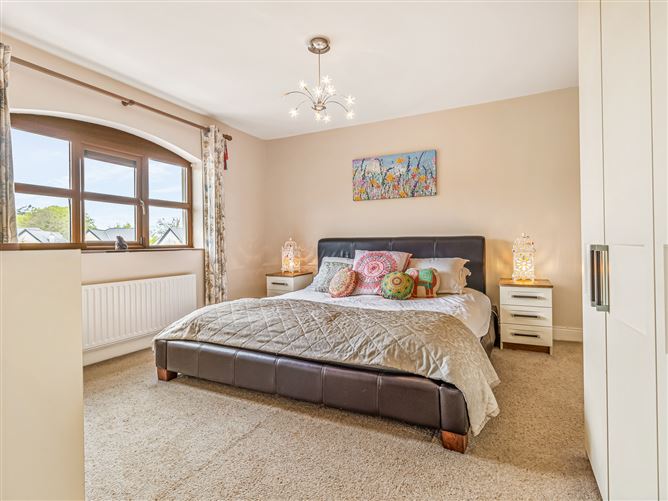 12 The Court, Walshestown Park, Newbridge, Kildare