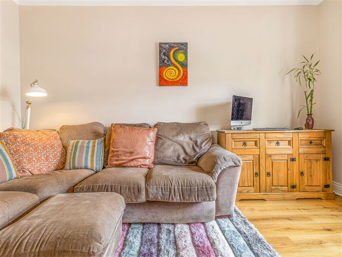12 The Court, Walshestown Park, Newbridge, Kildare