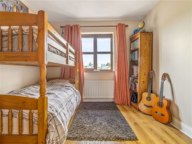 12 The Court, Walshestown Park, Newbridge, Kildare