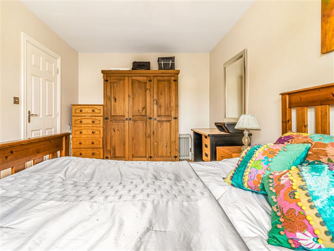 12 The Court, Walshestown Park, Newbridge, Kildare