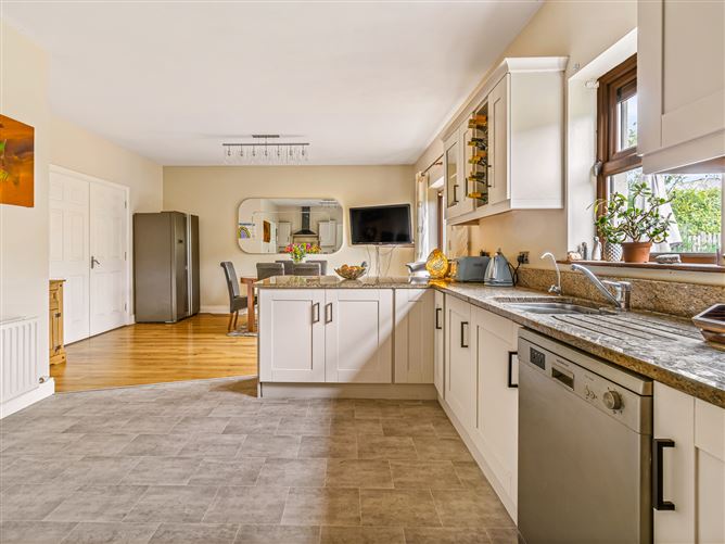 12 The Court, Walshestown Park, Newbridge, Kildare