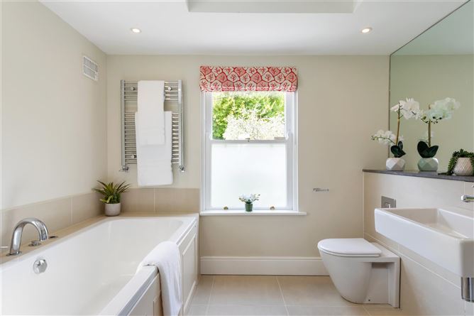 135 Strand Road, Sandymount, Dublin 4