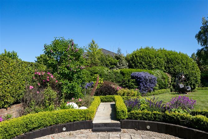 https://photos-a.propertyimages.ie/media/5/4/8/4923845/368afa6b-9286-4908-917c-236747571d41_l.jpg