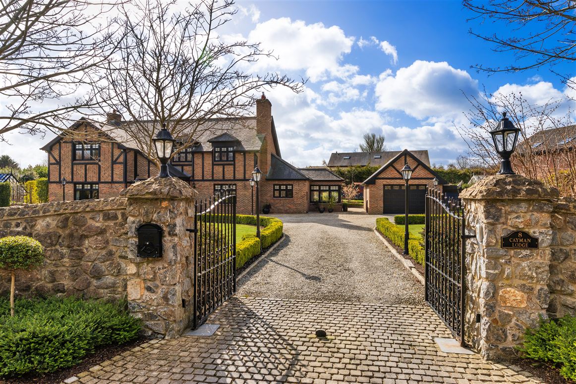 Cayman Lodge, 8 Mabestown, Malahide, County Dublin