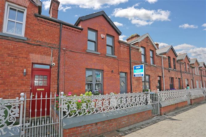 8 Saint Dympna`s Terrace, Mulgrave Street, Limerick, County Limerick