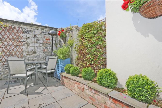 8 Saint Dympna`s Terrace, Mulgrave Street, Limerick, County Limerick