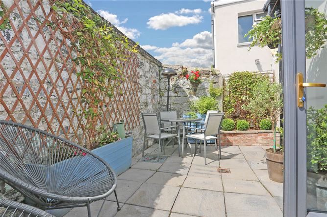 8 Saint Dympna`s Terrace, Mulgrave Street, Limerick, County Limerick