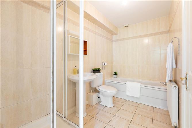 72 Leinster Park, Dublin 6W