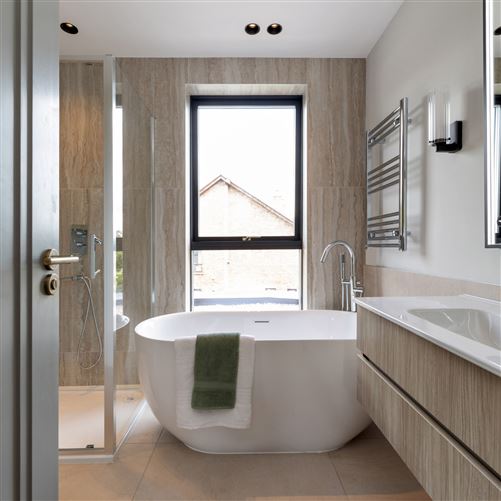 https://photos-a.propertyimages.ie/media/5/4/9/4764945/ef7ad732-75d3-403d-ae90-d78b30af2531_l.jpg