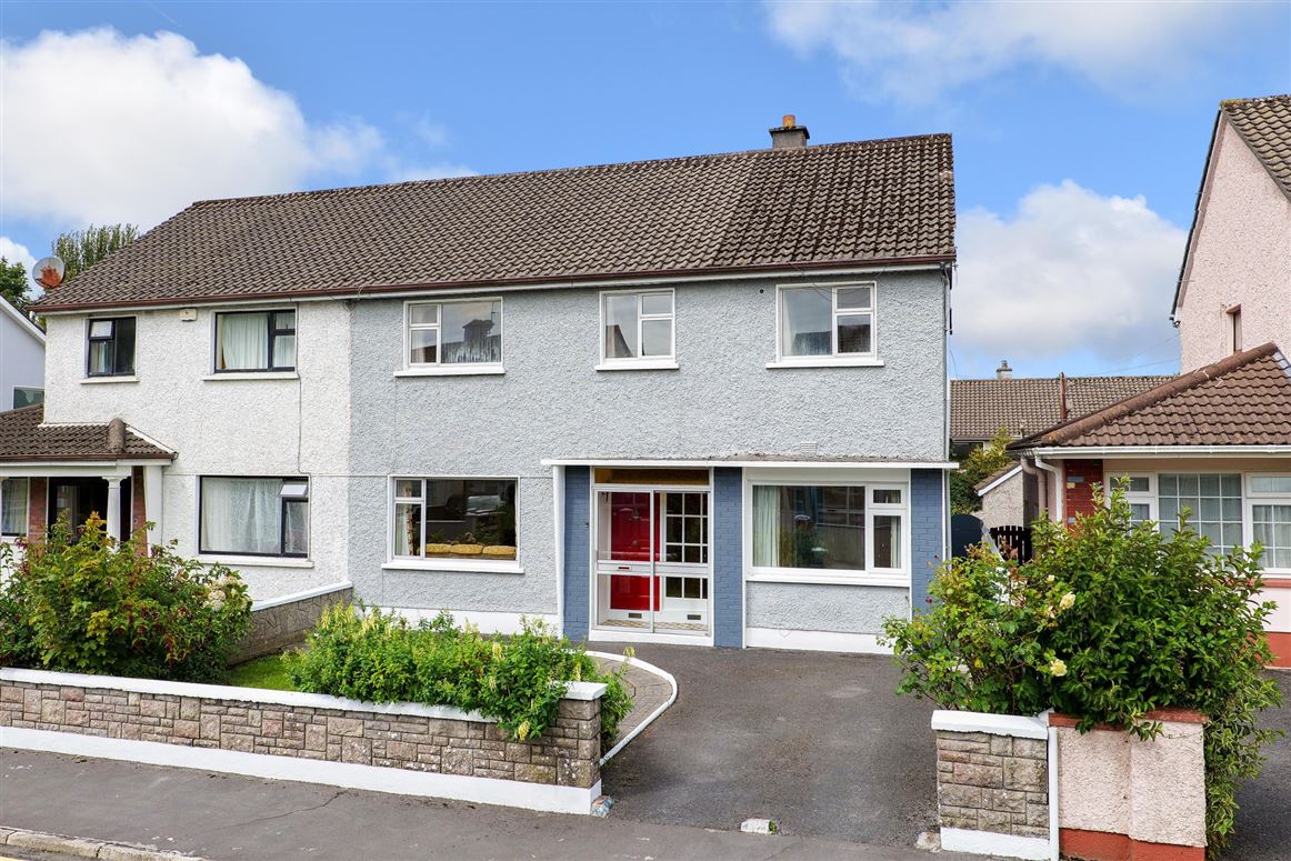 38 Greenfields Road, Newcastle, Galway