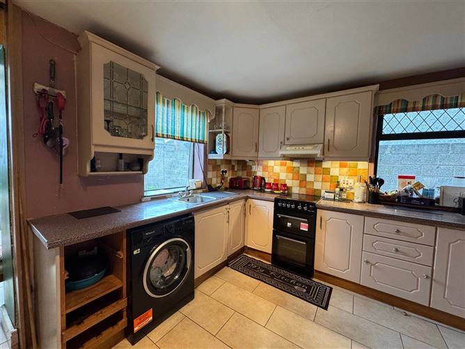 18 Farndreg Estate, Dundalk, County Louth