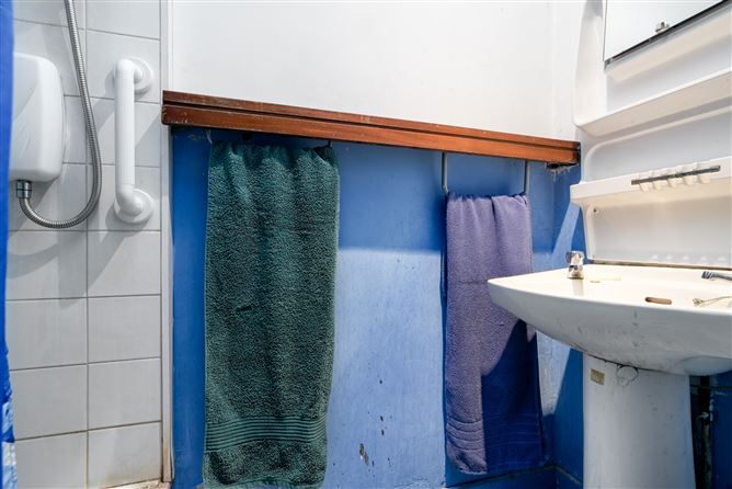 44 Newgrange Rd, Cabra, Dublin 7