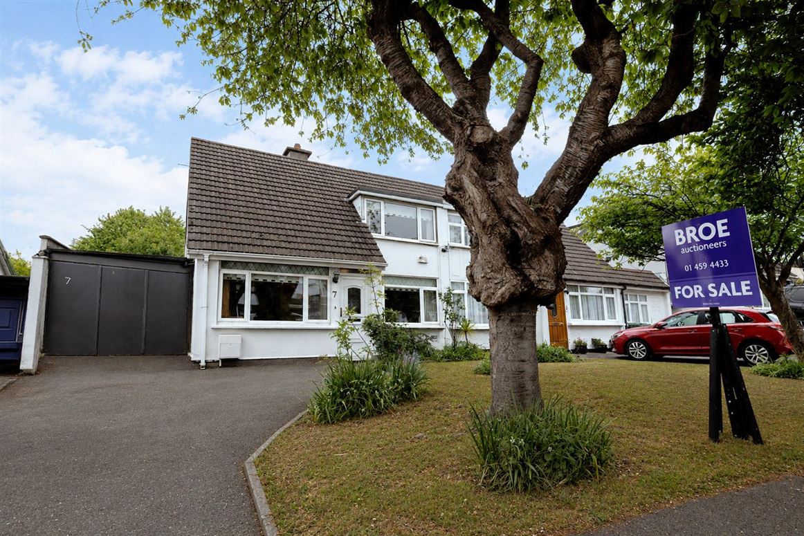 7 Monastery Park, Clondalkin, Dublin 22