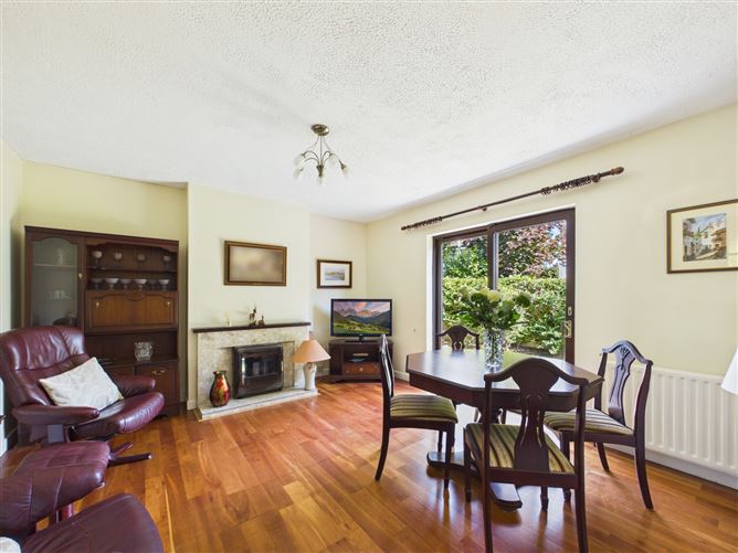 28 Newlyn Vale, Rochestown Road, Co. Cork , Rochestown, Cork