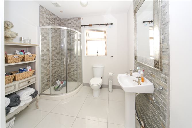 1 Moore Abbey Court, Dublin Road, Monasterevin, Co. Kildare.
