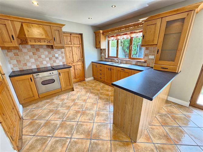 10 Inchicronan, Crusheen, Ennis, Co. Clare