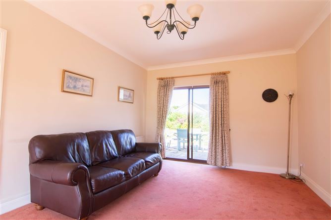 34 Mansfield Grove, Athy, Kildare