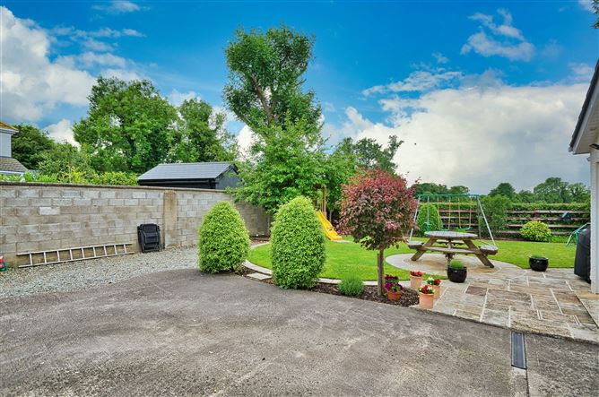 11 Glebe Close, Newcastle, Dublin