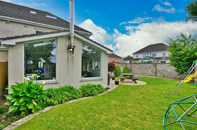 11 Glebe Close, Newcastle, Dublin