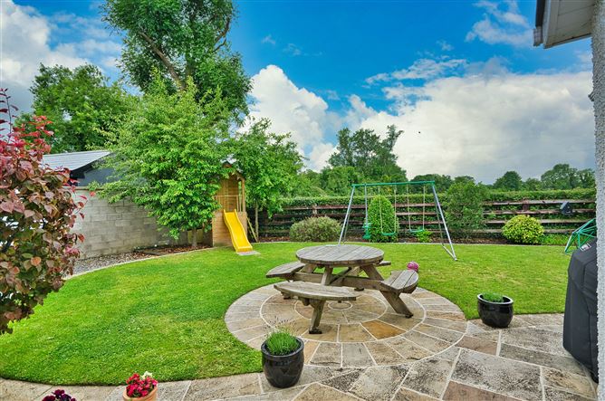 11 Glebe Close, Newcastle, Dublin