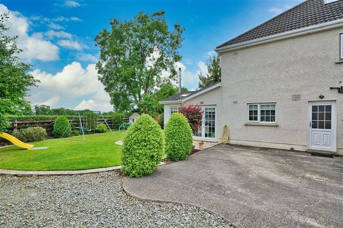 11 Glebe Close, Newcastle, Dublin