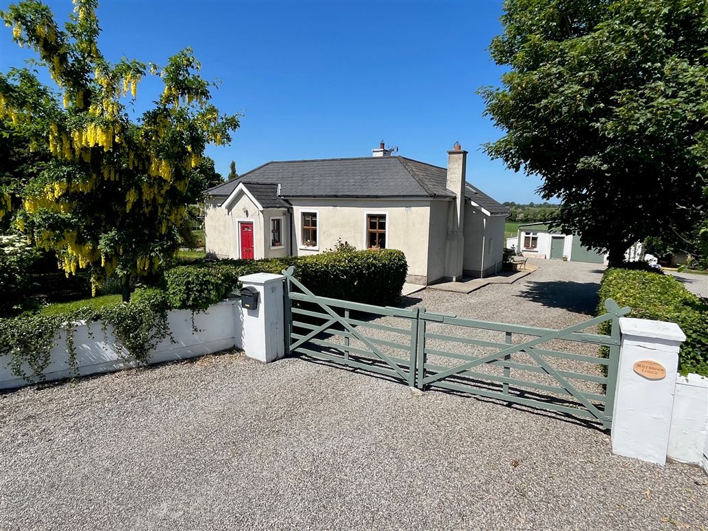 "Millbrook Lodge", Baronstown Lower, Grangecon, Ballitore, Kilcullen, Kildare