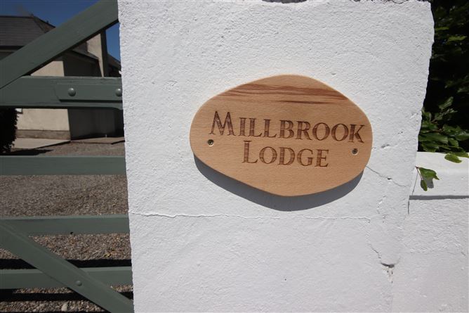 "Millbrook Lodge", Baronstown Lower, Grangecon, Ballitore, Kilcullen, Kildare