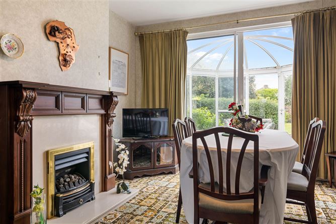 11 Mountdown Road, Greenhills, Dublin 12