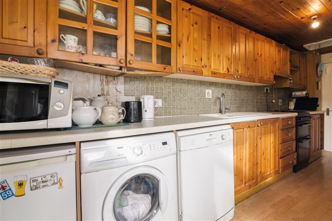 11 Mountdown Road, Greenhills, Dublin 12
