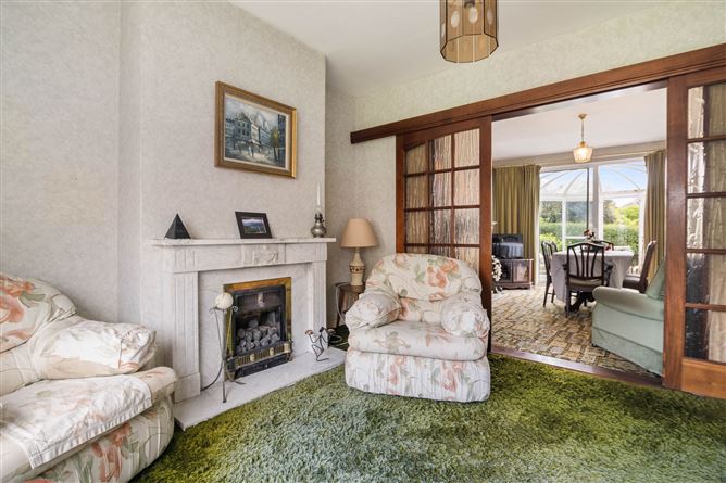 11 Mountdown Road, Greenhills, Dublin 12