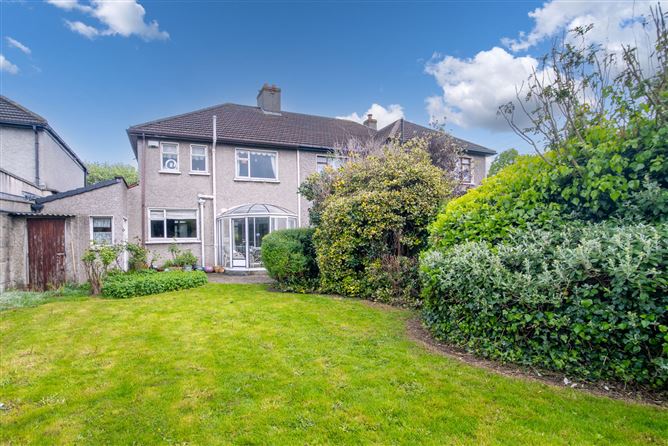 11 Mountdown Road, Greenhills, Dublin 12