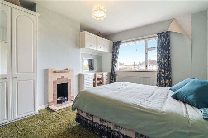 11 Mountdown Road, Greenhills, Dublin 12