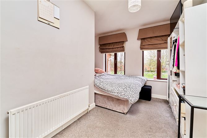20 The Green, Castleview, Navan, Meath