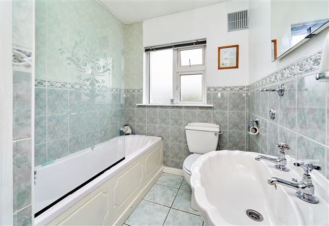 20 The Green, Castleview, Navan, Meath