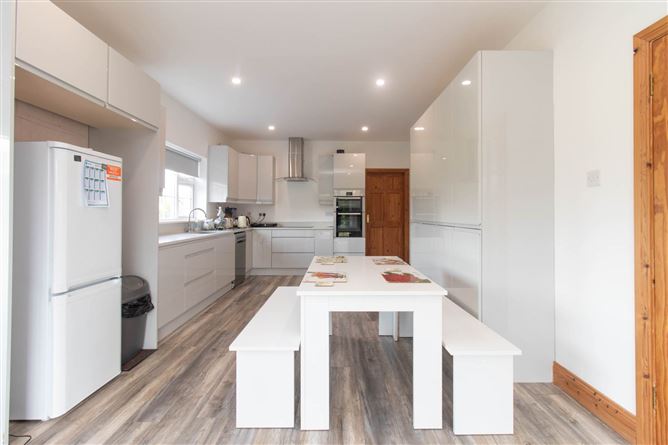 2 Lakewood, Lavagh, Kilnaleck, County Cavan